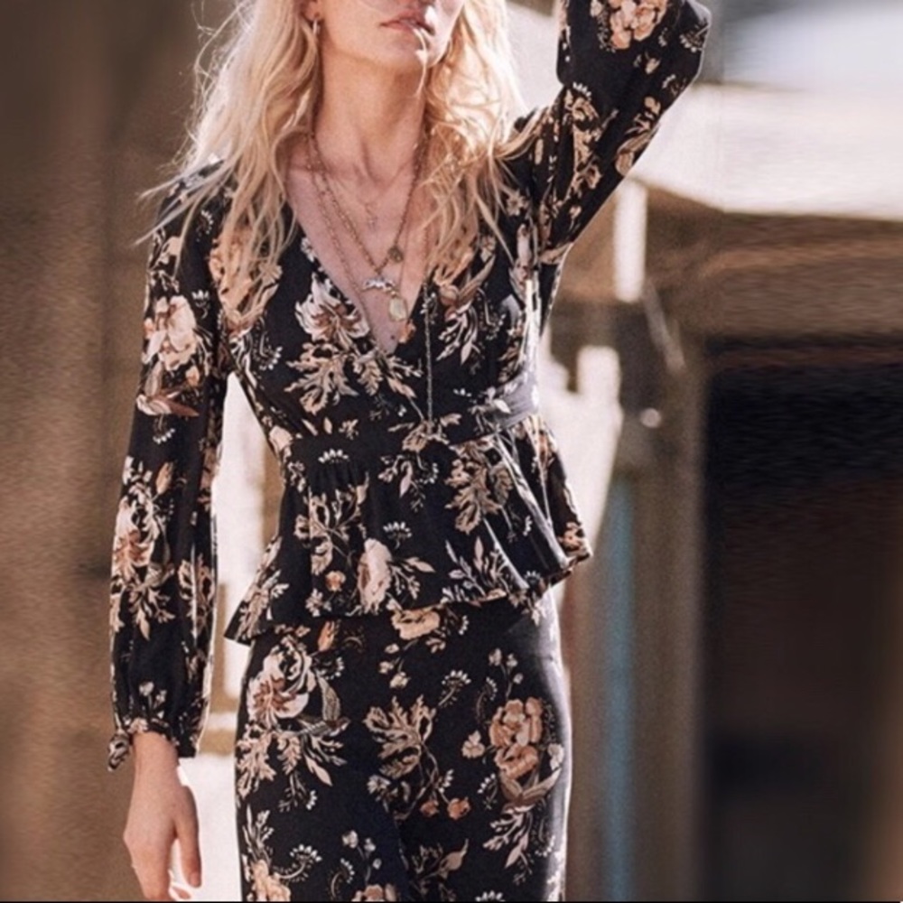Boho Magpie Floral Top - Picture 5 of 6